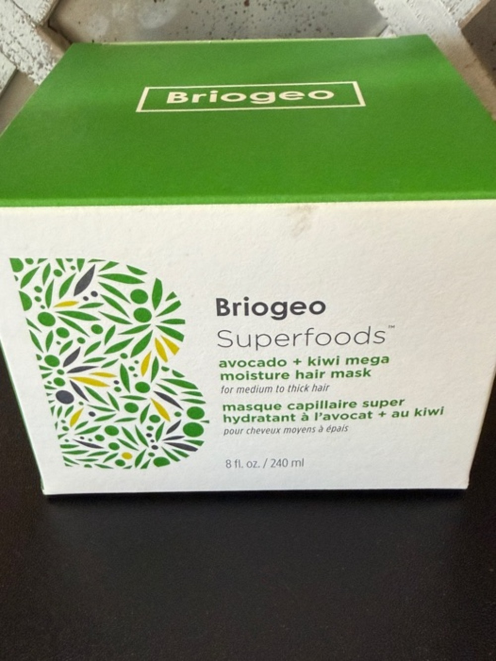 Briogeo Superfoods Avocado + Kiwi Mega Moisture Hair Mask - Green & White